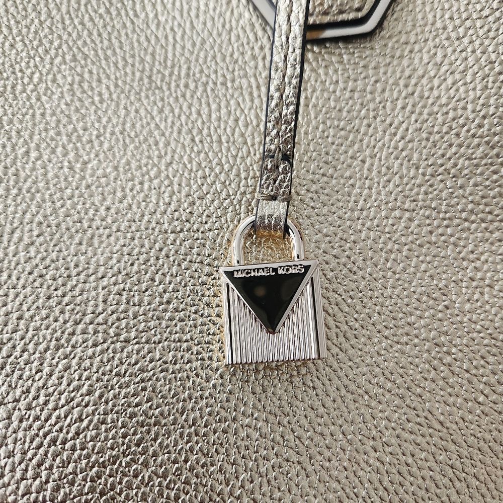 Michael Kors Mercer Gallery Medium Tote Gold Leather‎ - Picture 2 of 15